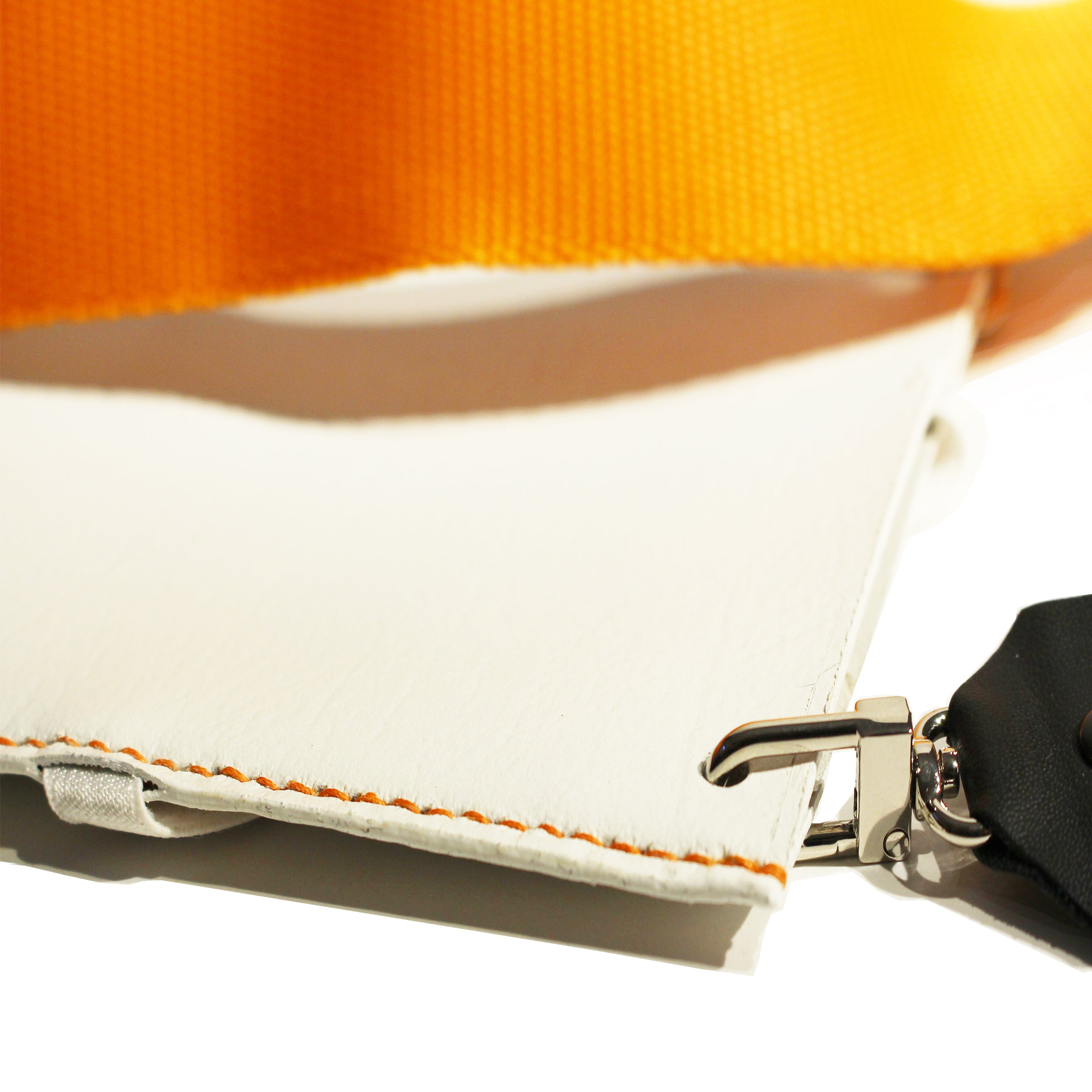 Lucienne Pochette bandoulière en cuir  blanc cassé/ off white  fait ✋🏻