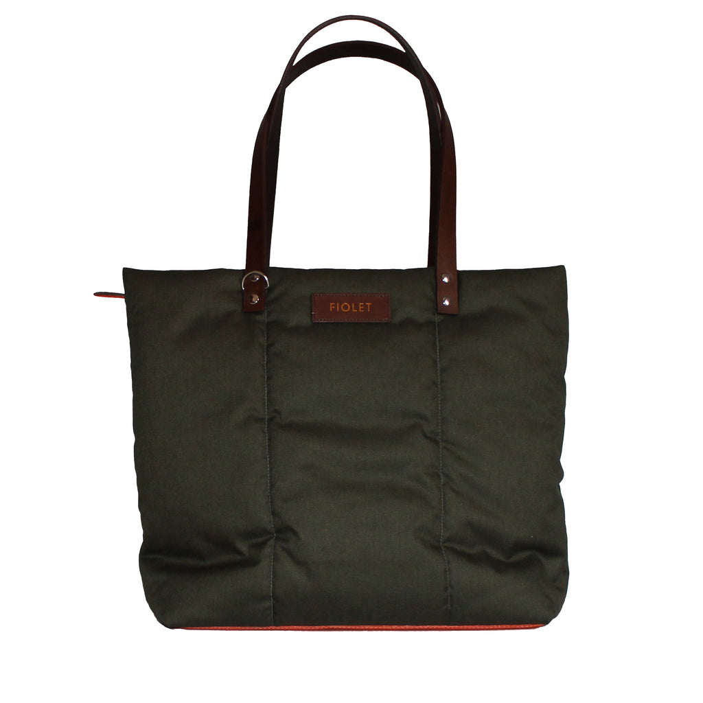 Noemi  Tote bag design en toile recyclée vert  avec poche en cuir vernis moutarde