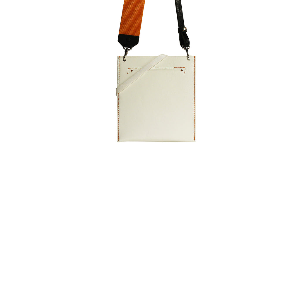 Lucienne Pochette bandoulière en cuir  blanc cassé/ off white  fait ✋🏻